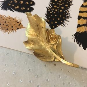 Vintage Leaf Brooch
